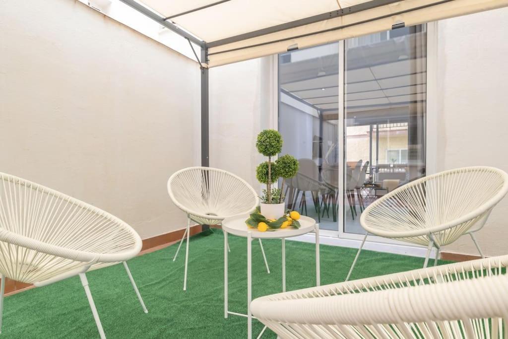 Beautiful 2br - 20 Meters From - In Center Appartement *